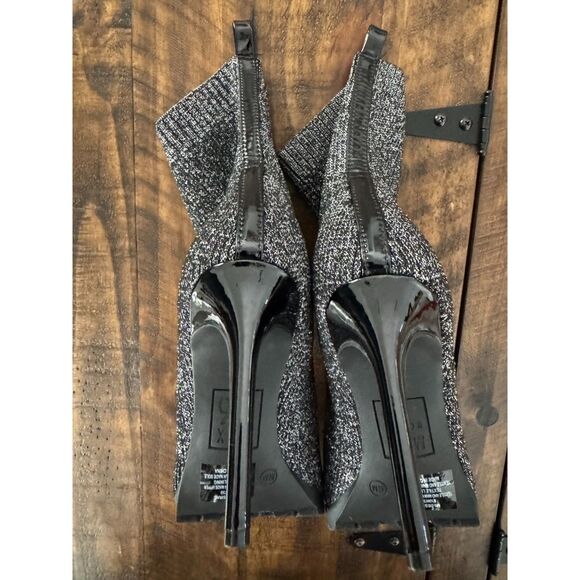 Black Metallic Knit Sock Booties NWOT - Picture 4 of 10